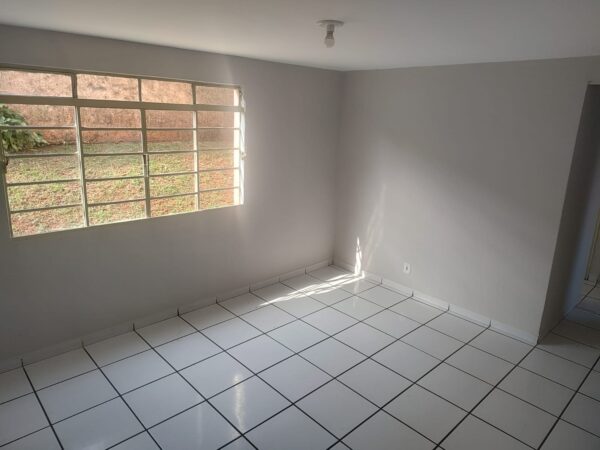 Apartamento 12 Bloco 3 no Residencial Nogueira - Rolândia/pr - Imagem 5