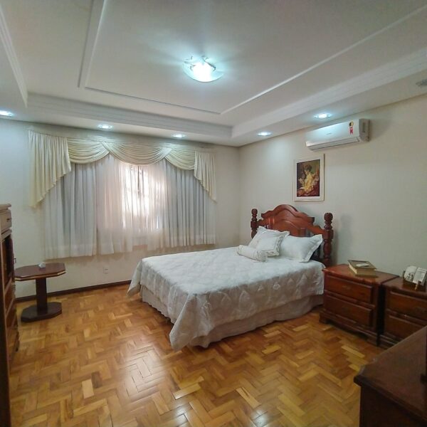 Casa na Rua Teixeira de Freitas nº43 - Rolândia/PR - Imagem 13