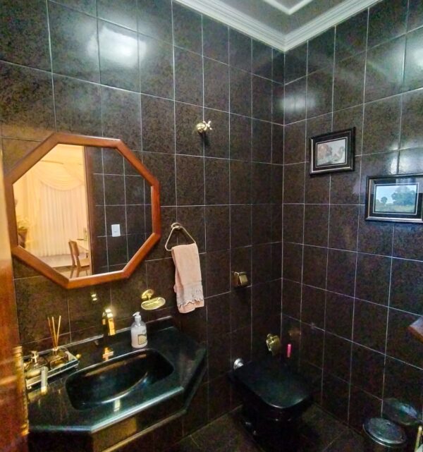 Casa na Rua Teixeira de Freitas nº43 - Rolândia/PR - Imagem 20